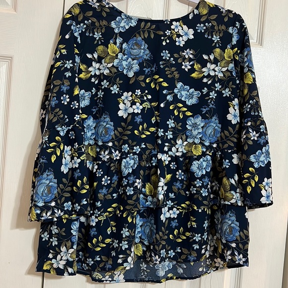 Time & Tru Ladies Floral Top Blouse Size L (12/14) - Picture 1 of 4